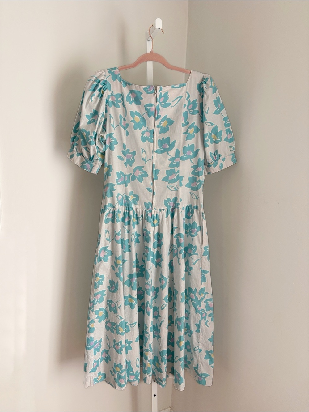 Vintage Prairie Midi Dress Light Gray w Blue Floral Accents Farmhouse Cottage M - Picture 2 of 6